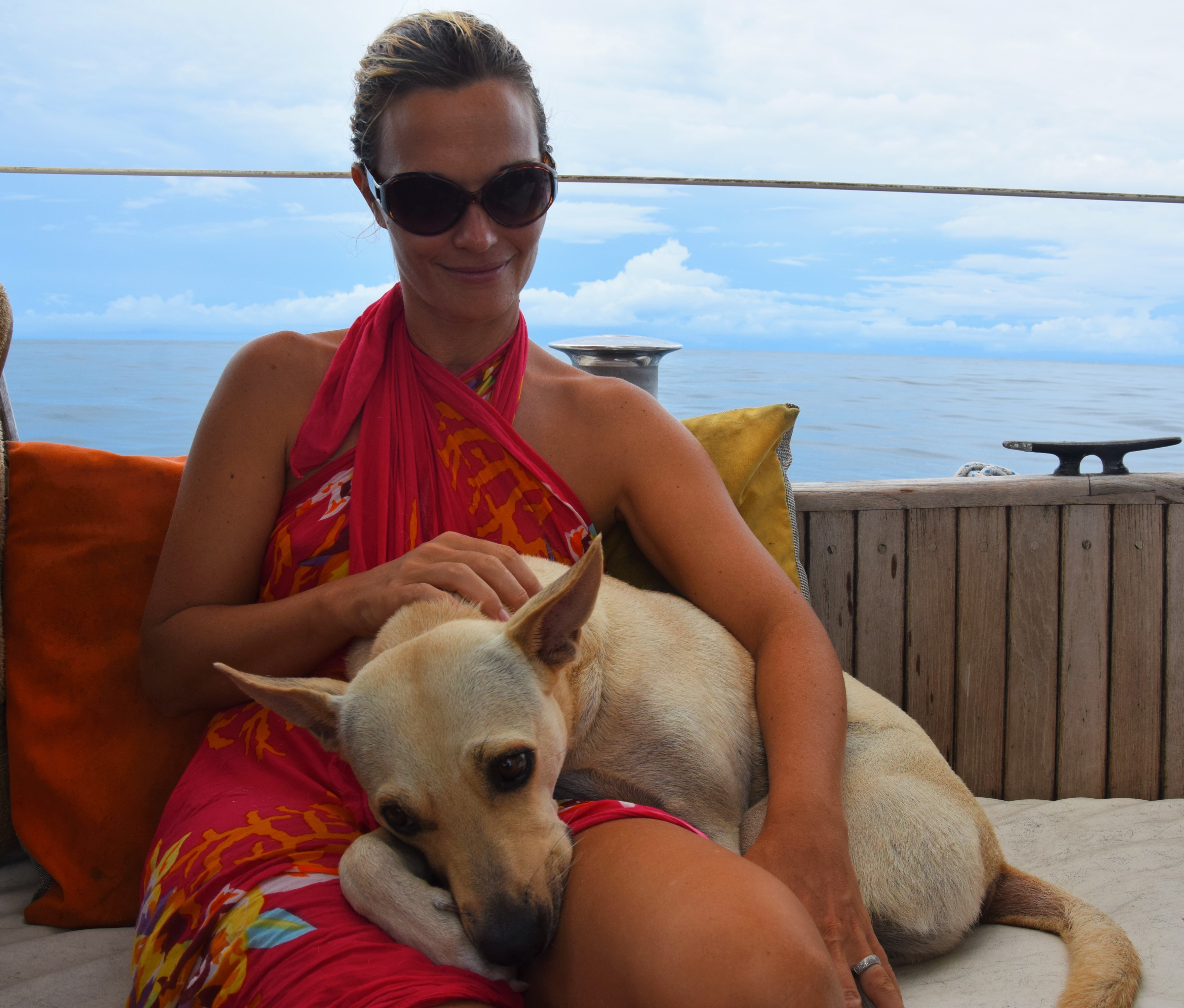 A wee cuddle with Mama.